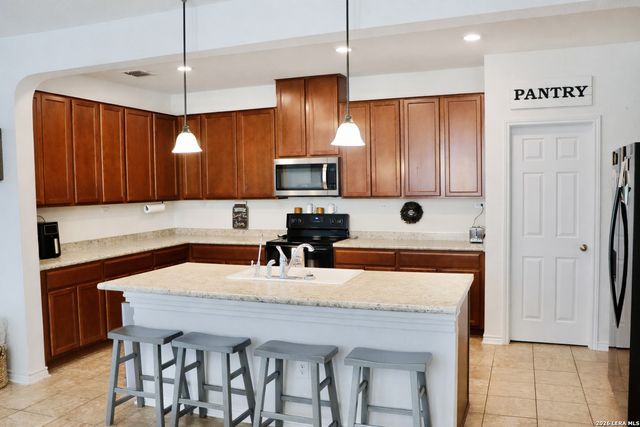 7547 Copper Kettle, Converse, TX 78109