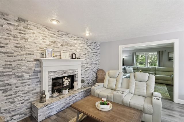 3005 Kent Road, Silver Lake, OH 44224