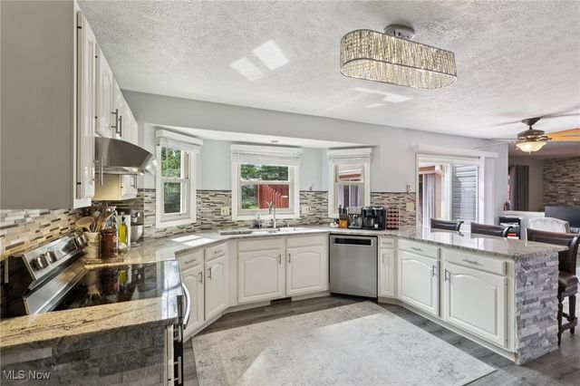 3005 Kent Road, Silver Lake, OH 44224