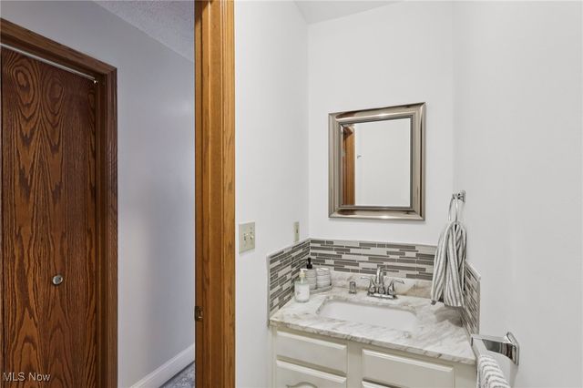 3005 Kent Road, Silver Lake, OH 44224