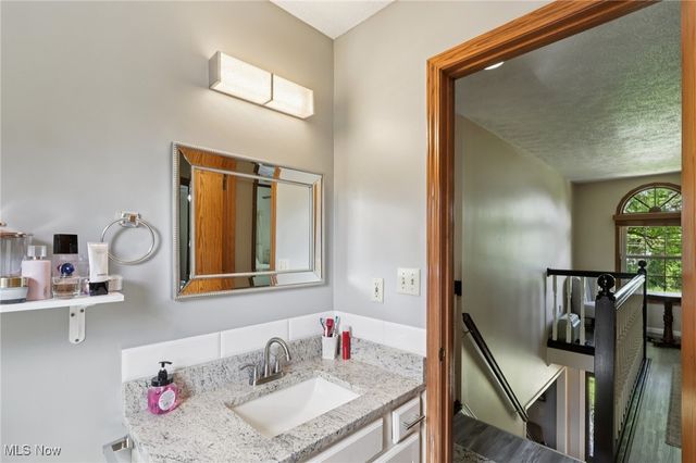 3005 Kent Road, Silver Lake, OH 44224