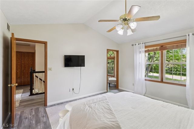 3005 Kent Road, Silver Lake, OH 44224