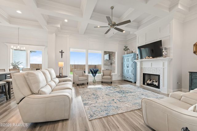 306 Last Quarter Drive, Youngsville, LA 70592