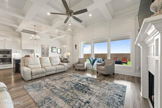 306 Last Quarter Drive, Youngsville, LA 70592