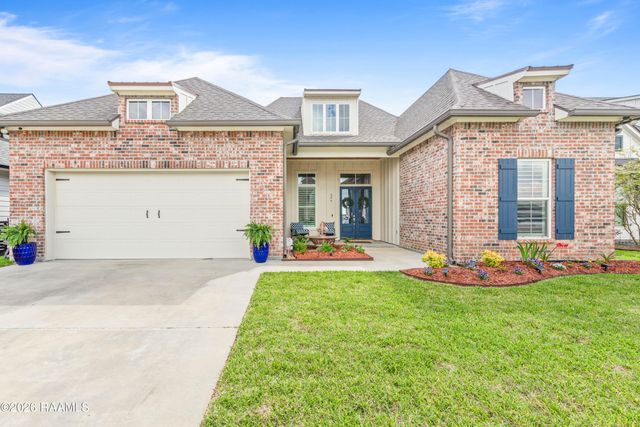 306 Last Quarter Drive, Youngsville, LA 70592