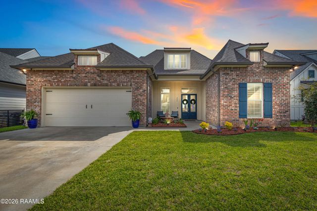 306 Last Quarter Drive, Youngsville, LA 70592
