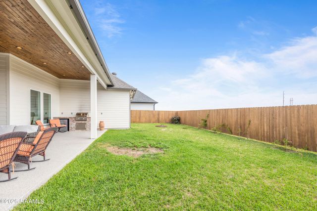 306 Last Quarter Drive, Youngsville, LA 70592