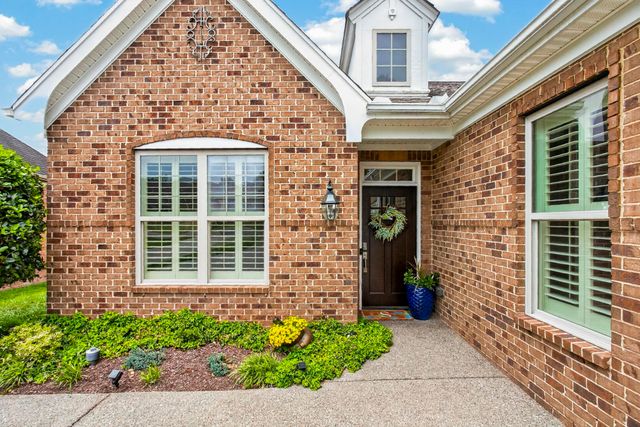 198 Cobbler Cir, Hendersonville, TN 37075
