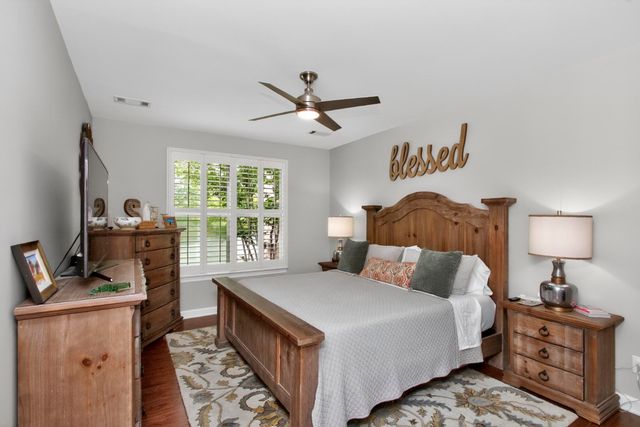 198 Cobbler Cir, Hendersonville, TN 37075