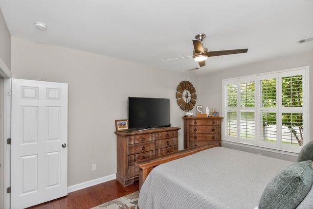 198 Cobbler Cir, Hendersonville, TN 37075