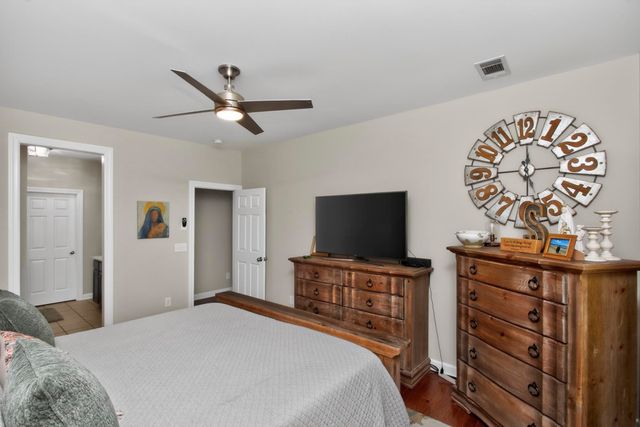 198 Cobbler Cir, Hendersonville, TN 37075