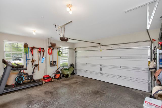 198 Cobbler Cir, Hendersonville, TN 37075