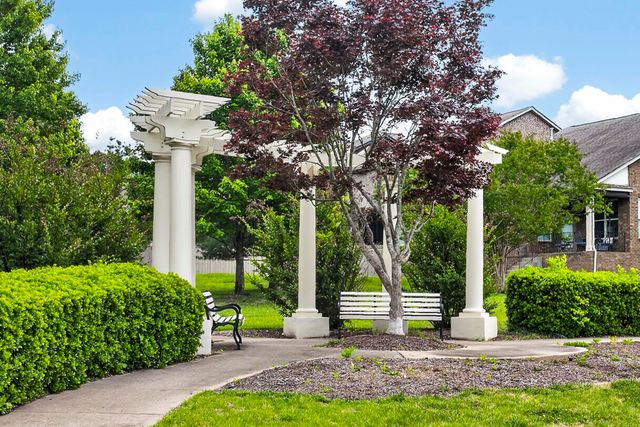 198 Cobbler Cir, Hendersonville, TN 37075