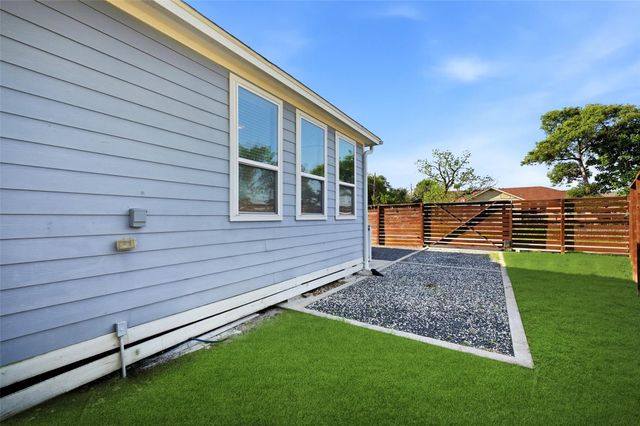 605 Dumble Street, Houston, TX 77023