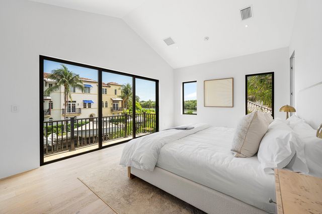 819 Bamboo Lane, Delray Beach, FL 33483