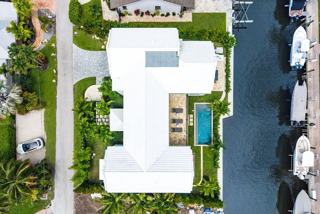 819 Bamboo Lane, Delray Beach, FL 33483