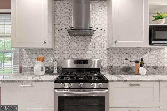 6451 FAIRLAND ST, Alexandria, VA 22312