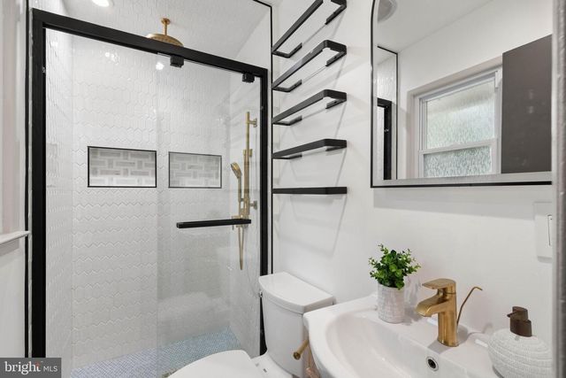 6451 FAIRLAND ST, Alexandria, VA 22312