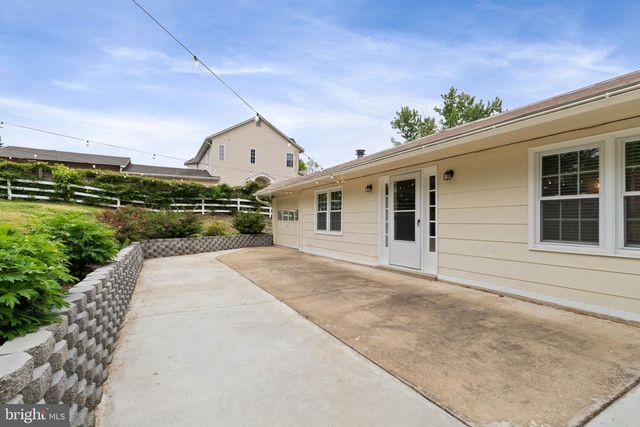 6451 FAIRLAND ST, Alexandria, VA 22312