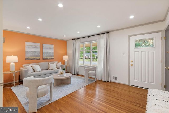 6451 FAIRLAND ST, Alexandria, VA 22312