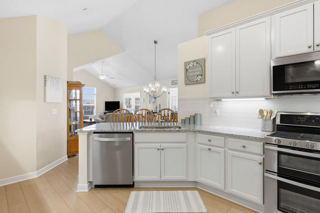 1042 Forest Oaks Drive, Center Twp, PA 16001