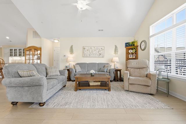 1042 Forest Oaks Drive, Center Twp, PA 16001