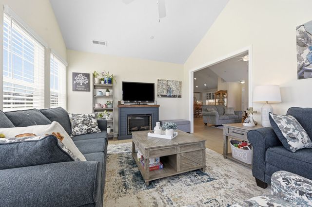 1042 Forest Oaks Drive, Center Twp, PA 16001
