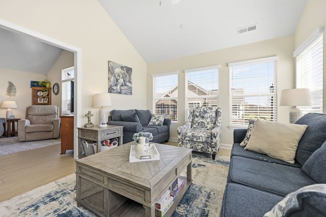 1042 Forest Oaks Drive, Center Twp, PA 16001