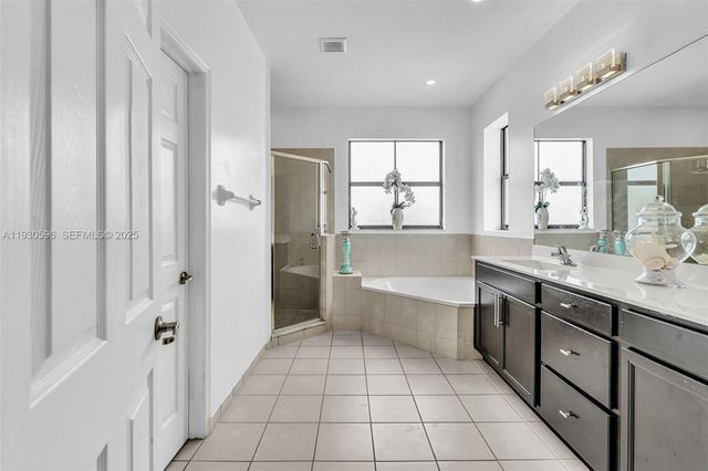 11709 SW 253rd St, Homestead, FL 33032