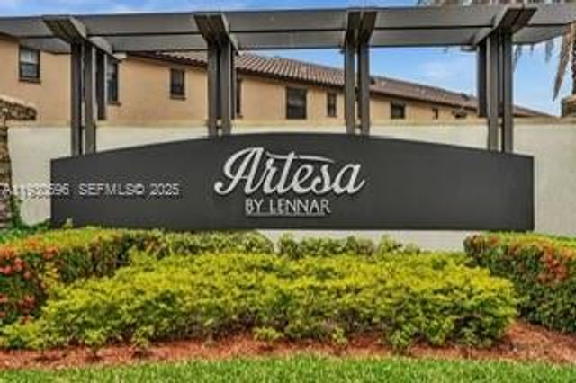 11709 SW 253rd St, Homestead, FL 33032