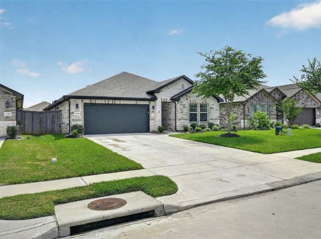 10109 Waterwall Lane, Texas City, TX 77591
