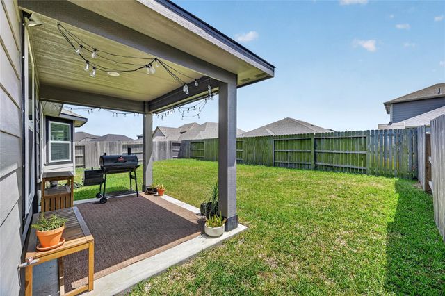 10109 Waterwall Lane, Texas City, TX 77591