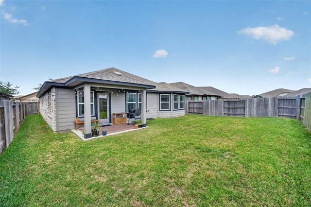 10109 Waterwall Lane, Texas City, TX 77591