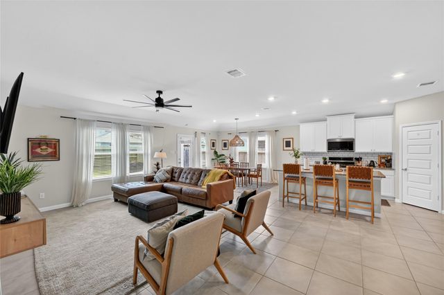 10109 Waterwall Lane, Texas City, TX 77591