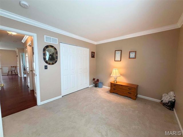 981 Koenig Drive, Godfrey, IL 62035
