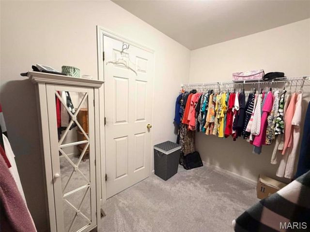981 Koenig Drive, Godfrey, IL 62035