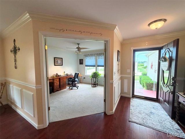 981 Koenig Drive, Godfrey, IL 62035