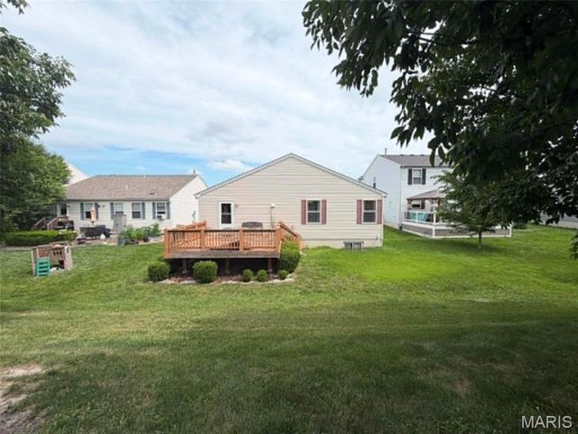 981 Koenig Drive, Godfrey, IL 62035