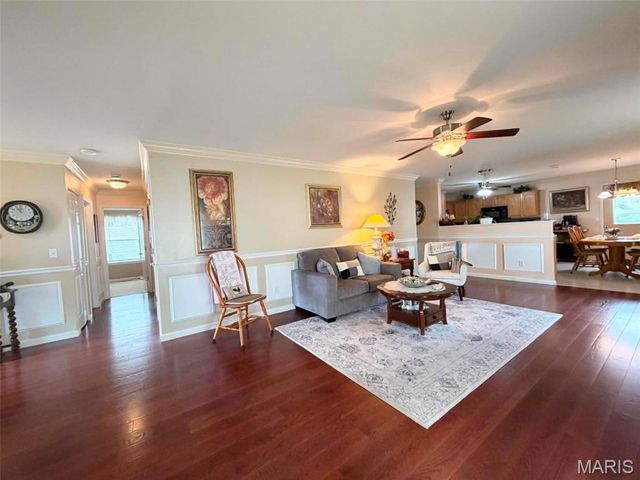 981 Koenig Drive, Godfrey, IL 62035