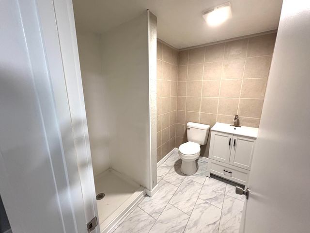1728 N Sherman Avenue, Springfield, MO 65803