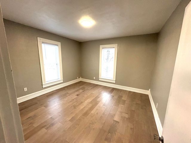 1728 N Sherman Avenue, Springfield, MO 65803