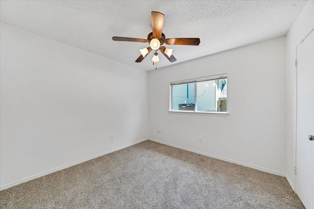 3602 Meadow Park DR, Round Rock, TX 78665