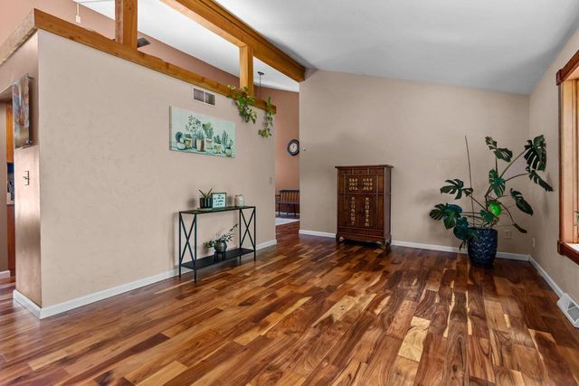 704 MILLER LANE COURT, Kaukauna, WI 54130