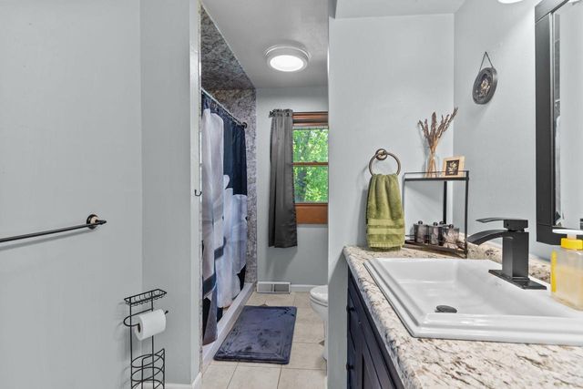 704 MILLER LANE COURT, Kaukauna, WI 54130