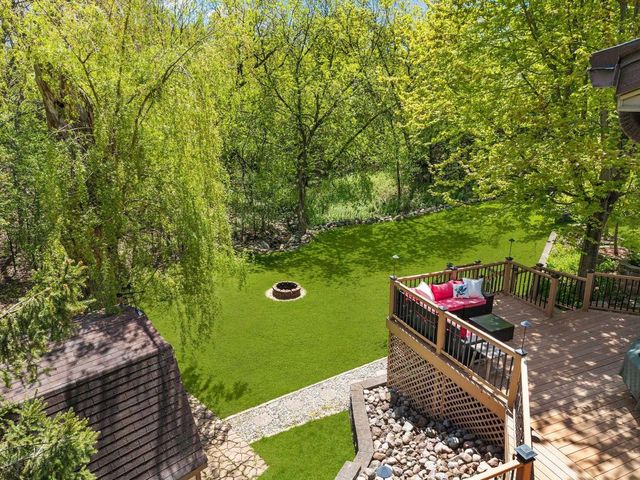 704 MILLER LANE COURT, Kaukauna, WI 54130