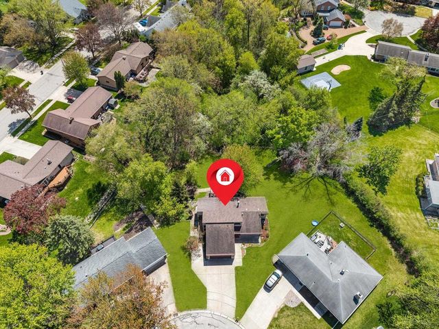 704 MILLER LANE COURT, Kaukauna, WI 54130