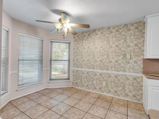 2819 Poplar Creek Lane, Pearland, TX 77584