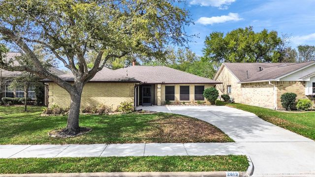 2819 Poplar Creek Lane, Pearland, TX 77584