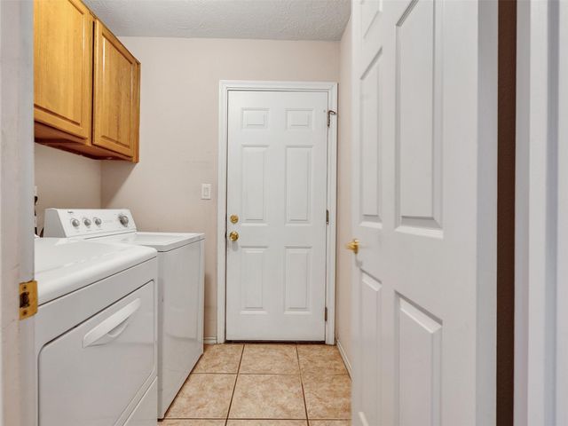 2819 Poplar Creek Lane, Pearland, TX 77584