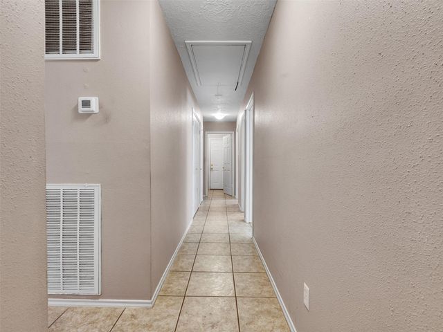 2819 Poplar Creek Lane, Pearland, TX 77584